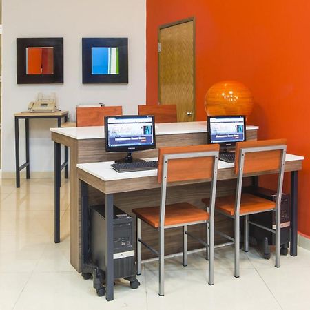 Holiday Inn Express Manzanillo By Ihg Exterior photo