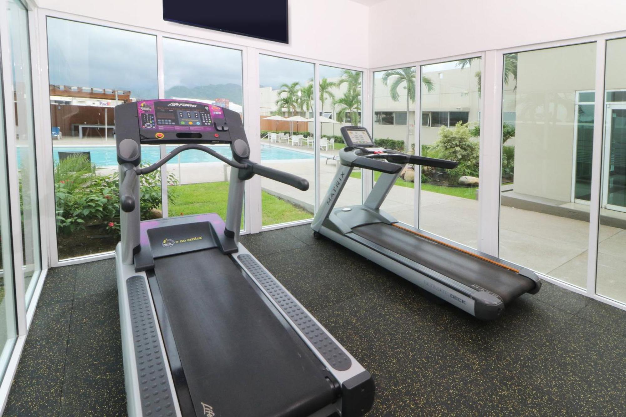 Holiday Inn Express Manzanillo By Ihg Exterior photo