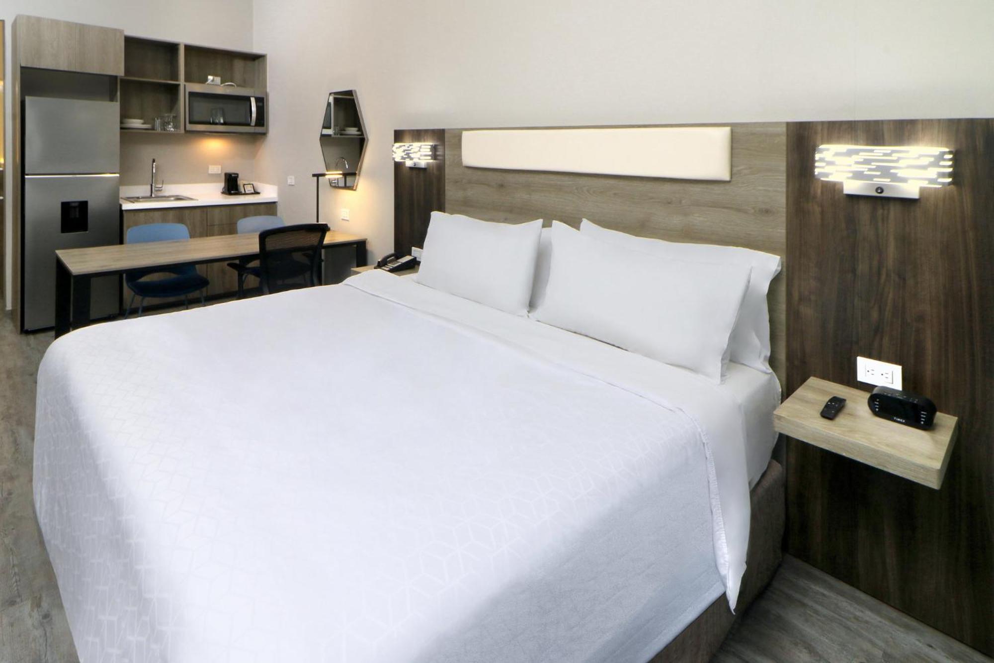Holiday Inn Express Manzanillo By Ihg Exterior photo