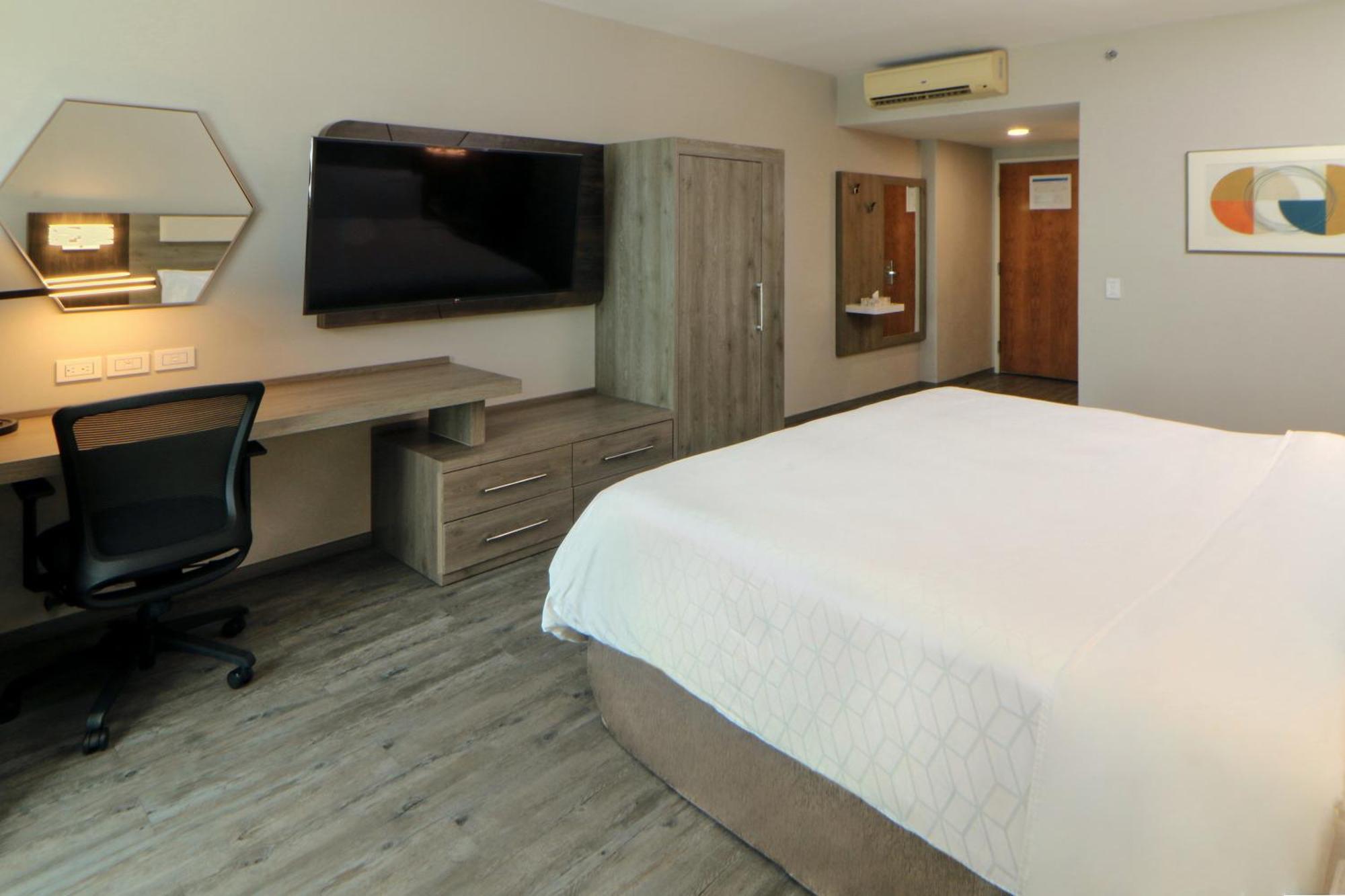 Holiday Inn Express Manzanillo By Ihg Exterior photo