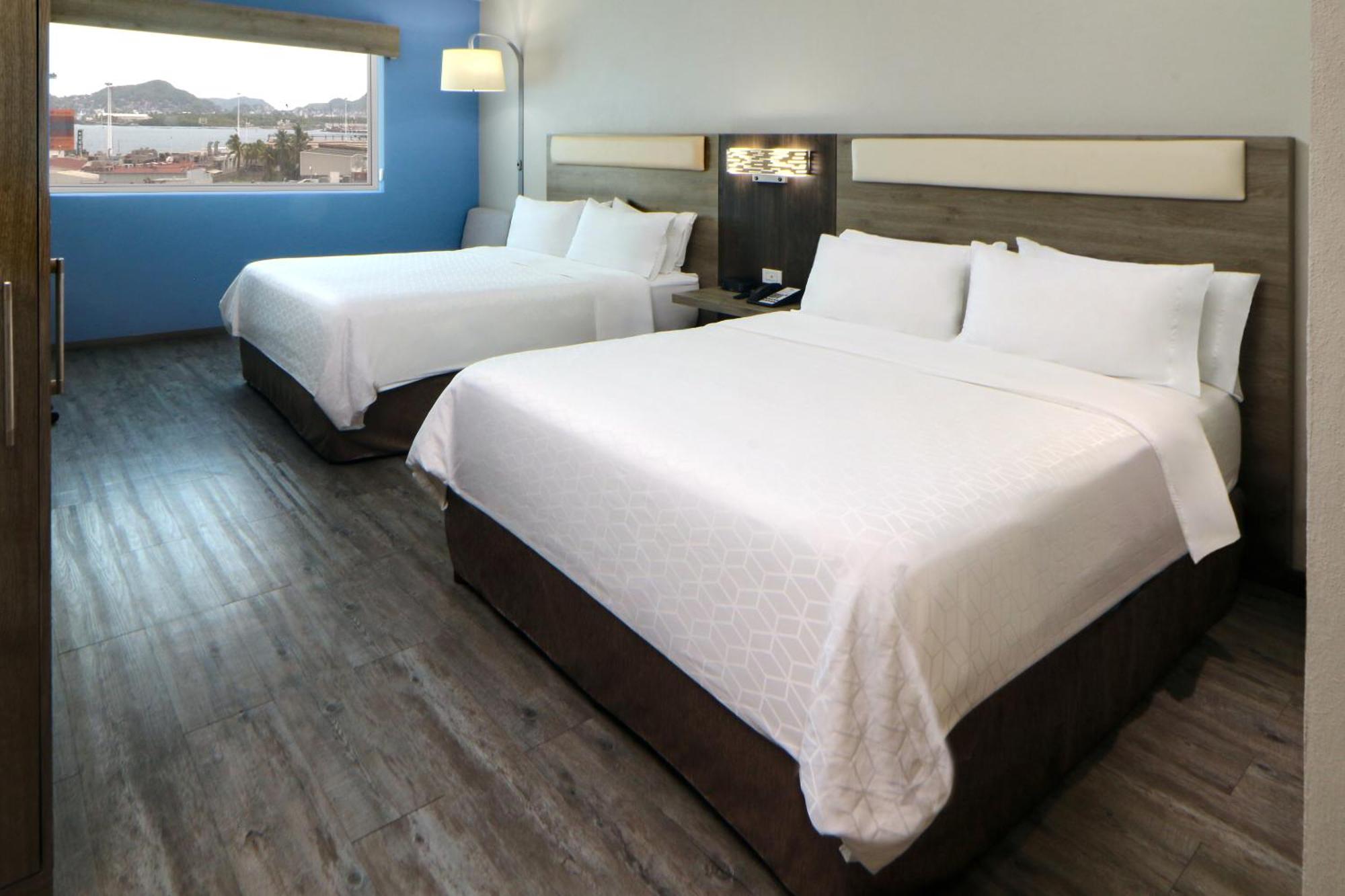 Holiday Inn Express Manzanillo By Ihg Exterior photo
