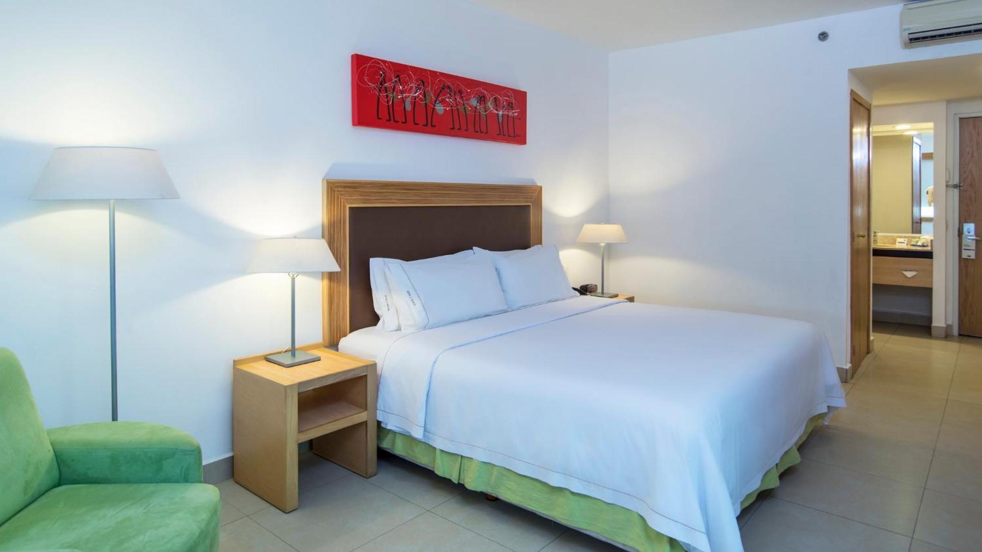 Holiday Inn Express Manzanillo By Ihg Exterior photo