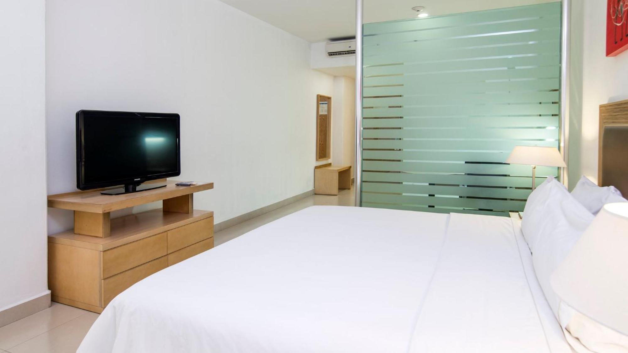 Holiday Inn Express Manzanillo By Ihg Exterior photo