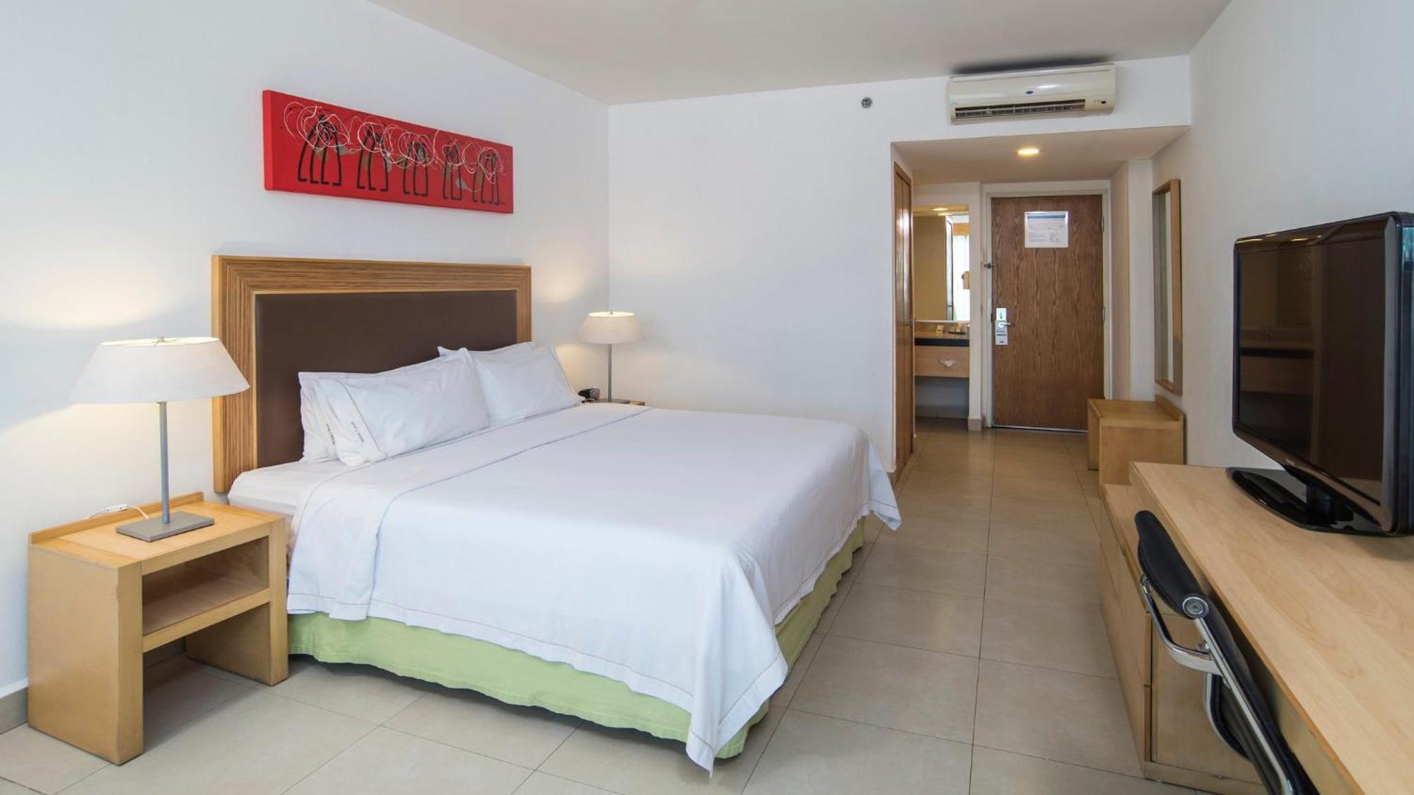 Holiday Inn Express Manzanillo By Ihg Exterior photo